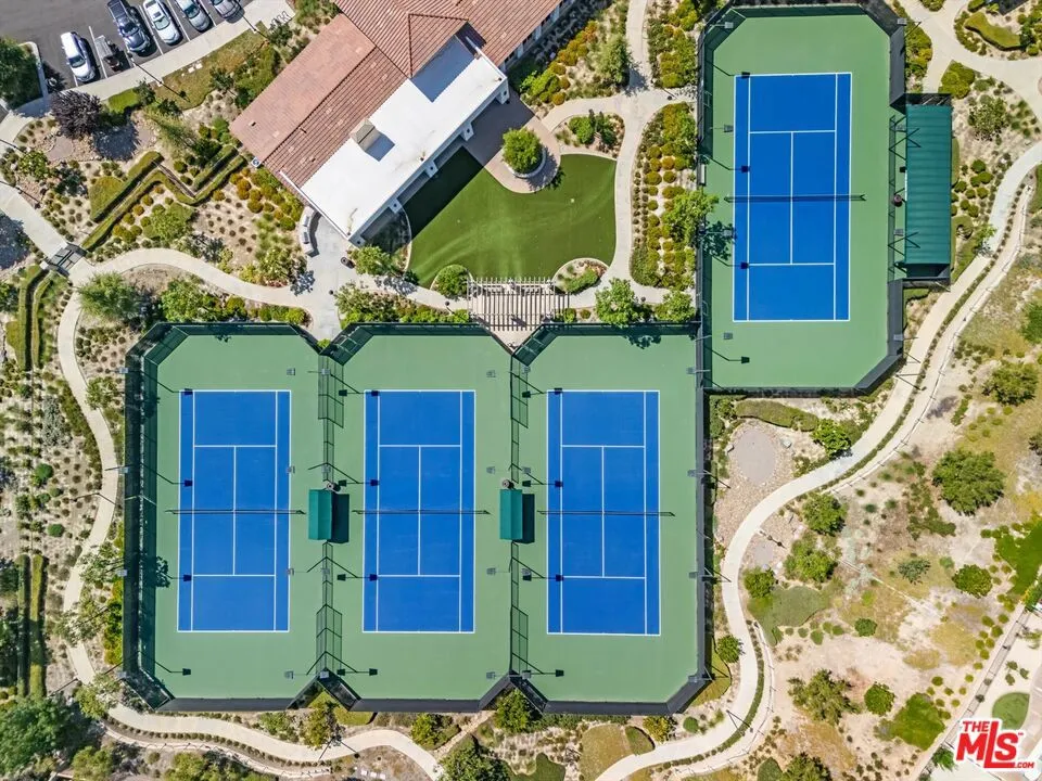 180 Kettle, Beaumont, California 92223 home-pic-38